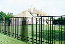 Click here to see our Aluminum Fence gallery